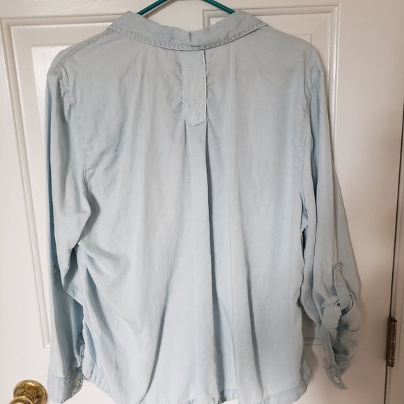 Chico's Lyocell Soft XL Petite Faded Blue Button Up Shirt - Picture 4 of 9